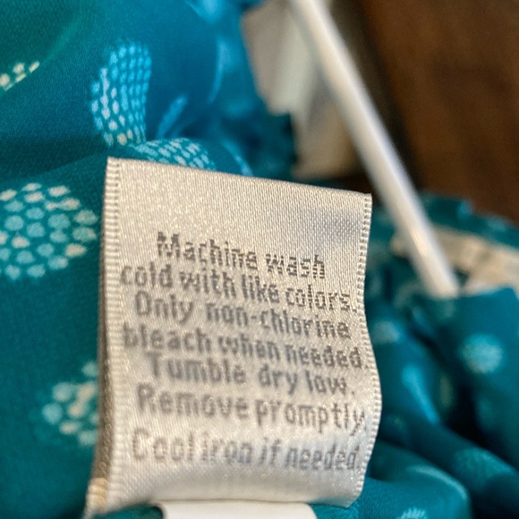 LC Lauren Conrad Blue Tie Front Cap Sleeve Blouse - Picture 4 of 5